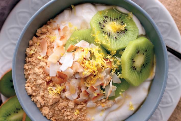 Lemon, Kiwifruit & Coconut Cream "Pie" Lemon, Kiwifruit & Coconut Cream "Pie"