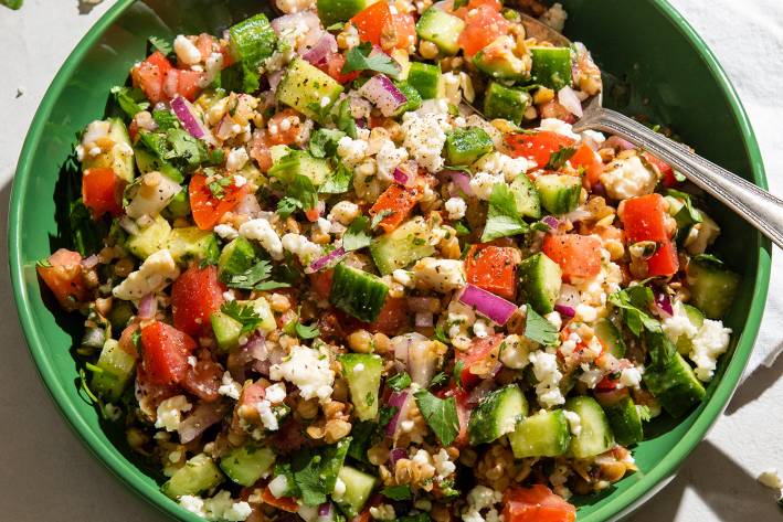 Middle Eastern Lentil Salad a bowl of lentils and chopped vegetables